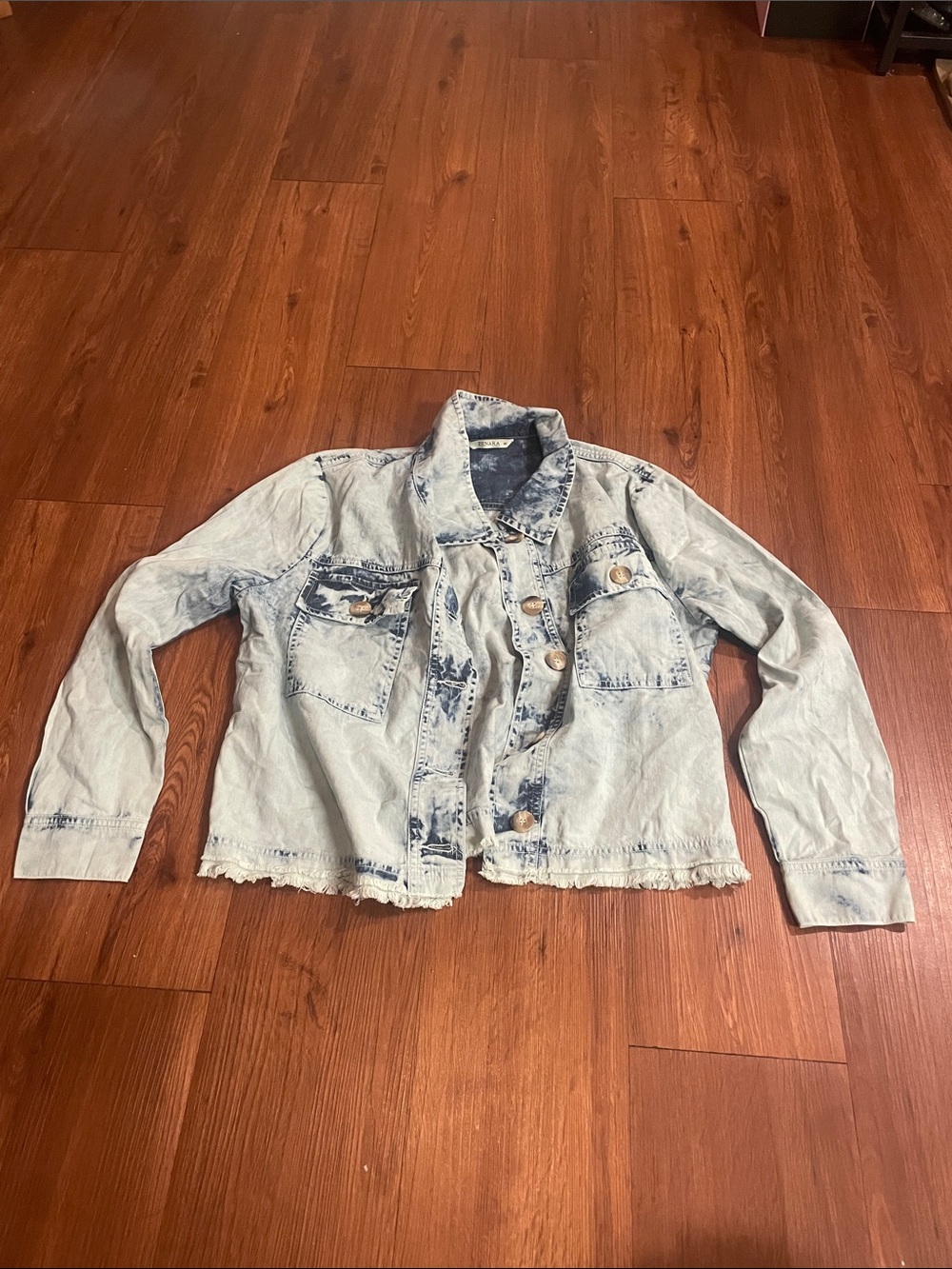 Women's Light Acid-Wash Denim Jacket